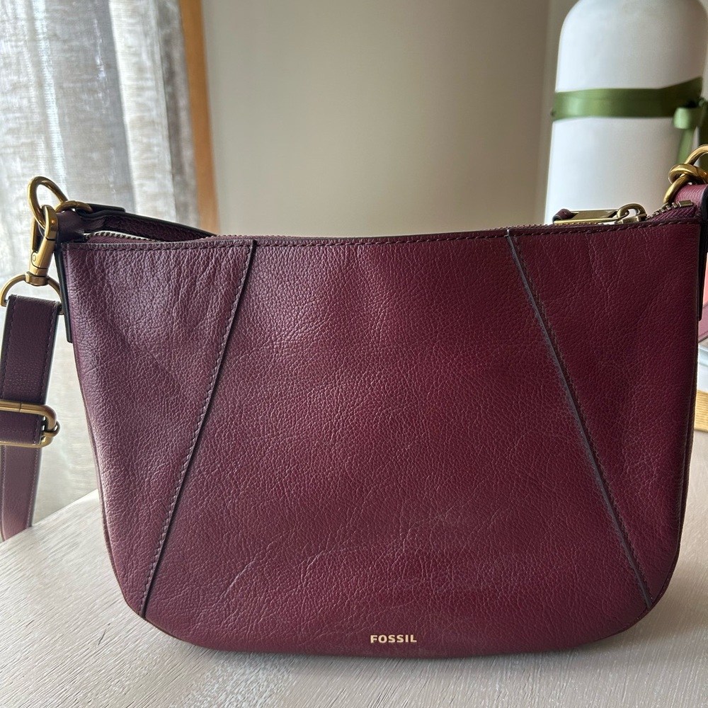 Fossil Women's Burgundy Leather Bag